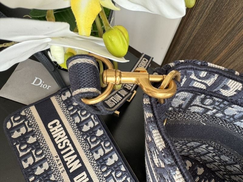 Dior Shopping Bags